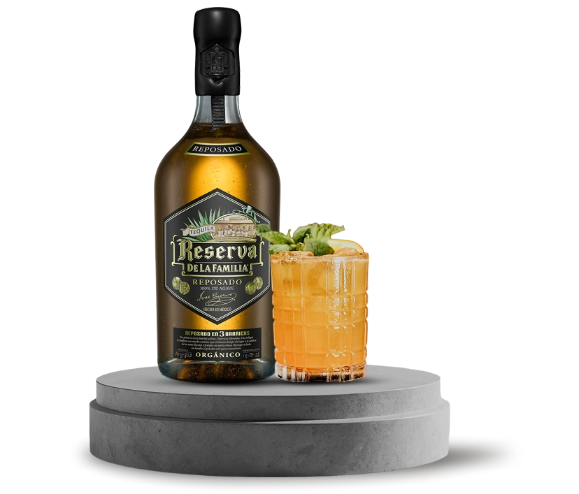 Botella cóteles con Reserva de la Familia Reposado.